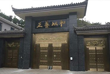 沈陽銅門廠家談談給銅門著色的注意事項!