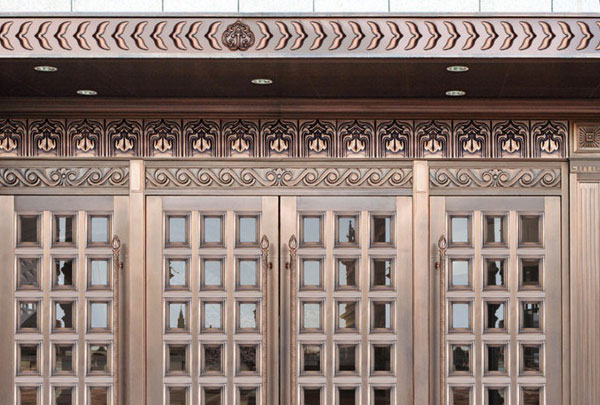 沈陽別墅大門定制銅門材質(zhì)及配件的選用