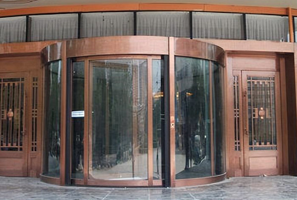 沈陽銅門制作廠家分享：銅門制作的關鍵注意事項