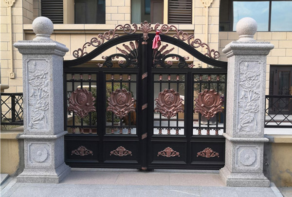 沈陽別墅銅門與普通銅門的優越性分析