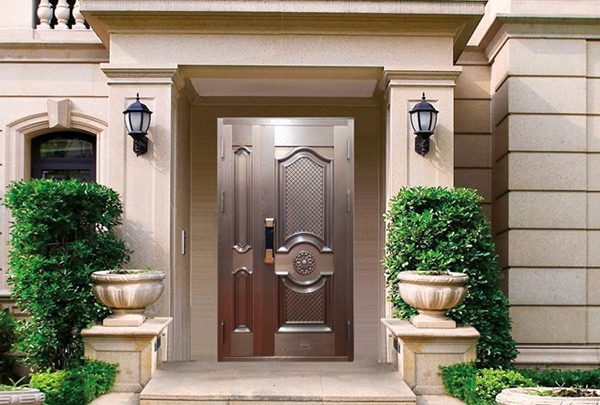沈陽安裝別墅銅門和普通門的不同點(diǎn)在哪些地方